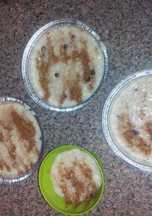 A picture of Spanish rice pudding.