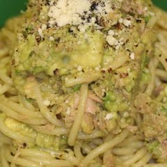 A picture of Simple Avocado, Tuna & Cheese Pasta.