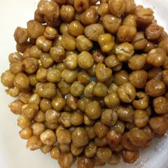 A picture of Roasted chic peas.