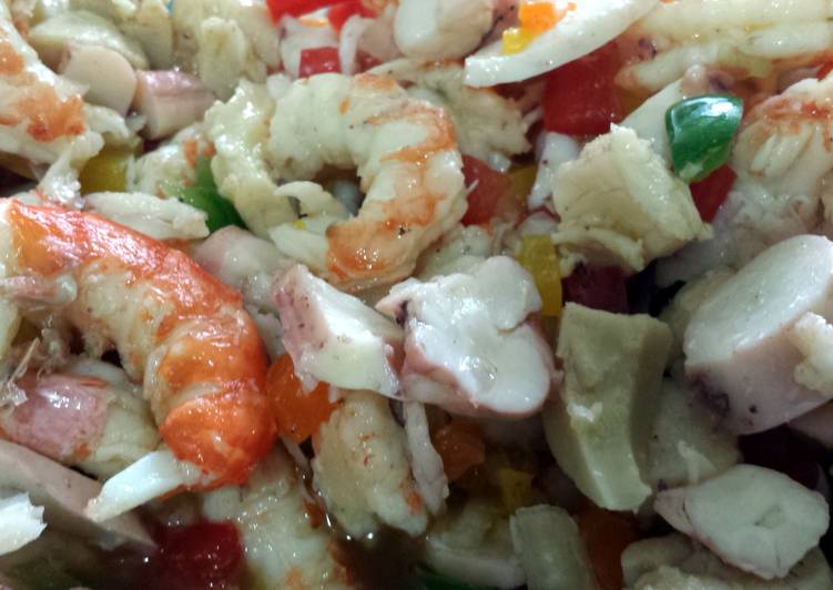 Steps to Prepare Award-winning Elisa&#39;s Seafood Salad