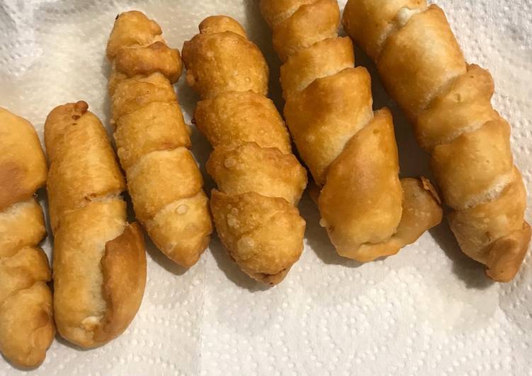 Tequeños y pastelitos