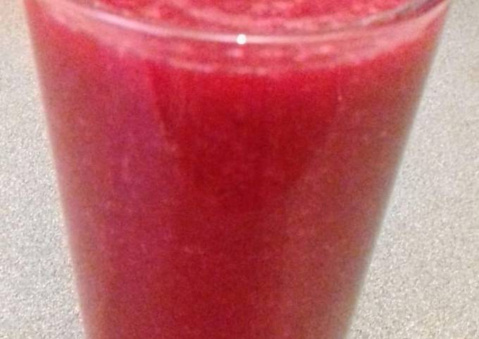 Paw paw, Red apples, Water melon and frozen Pineappe Smoothie