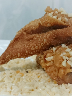 A picture of Peanut Butter Wanton Snack.