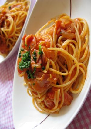 A picture of Irresistible Tomato Sauce Pasta.