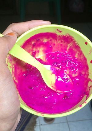 Foto resep MPASI 8m+ CEMILAN buah naga yoghurt