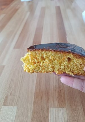 Una foto de Torta de zanahoria con baño de falso chocolate 🍫 🥕