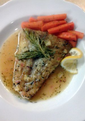 A picture of Cod in Herbed Lemon Wine Sauce.