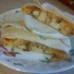 A picture of Breakfast wraps.