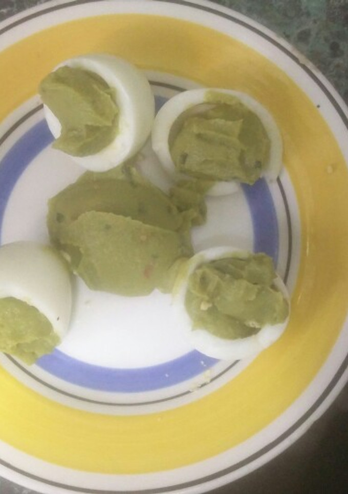 Una foto de Huevos al guacamole