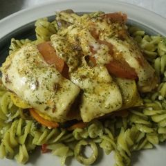 A picture of Pista Pesto Pasta with baked Veg & Halloumi.