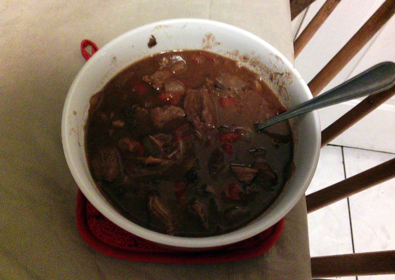 Black bean chili with pork