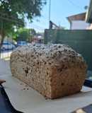Pan integral con mix de semillas