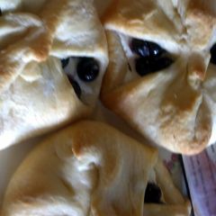 A picture of Blueberry Puffs.
