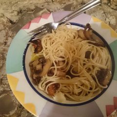 A picture of Simple Mushroom Pasta.