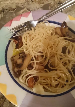 A picture of Simple Mushroom Pasta.