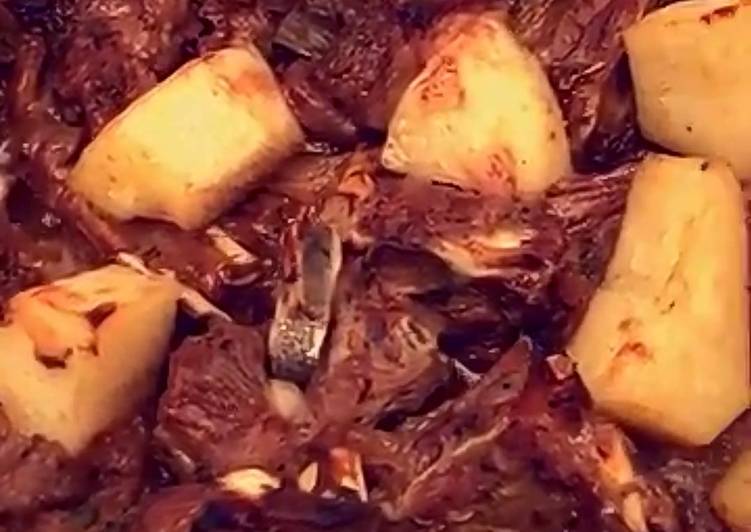 طريقة عمل طاجن لحم بالبطاطس بالفرن