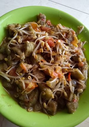 Foto resep Tumis terong toge ala anak kos