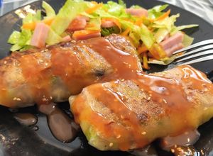 Una foto de Rollitos de primavera con obleas de arroz + Salsa agridulce