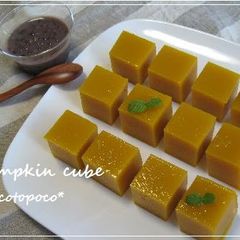 A picture of Kabocha Squash "Sweet Cubes" with Azuki Sauce.