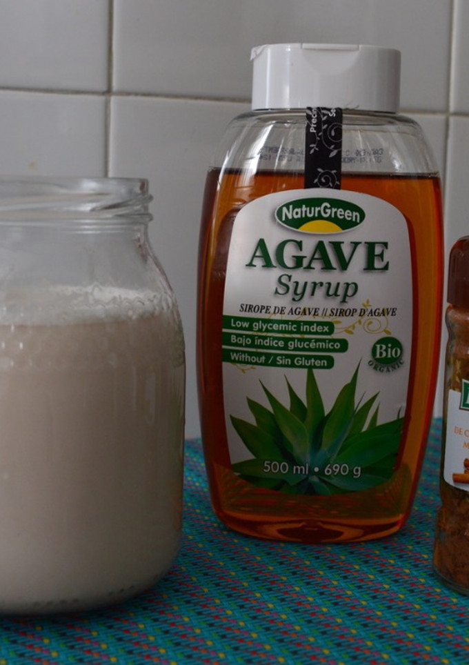 Una foto de Leche vegetal de arroz con canela
