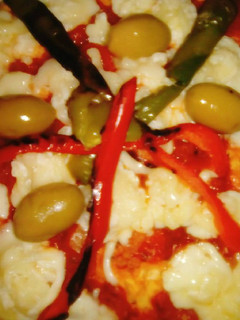 Una foto de Pizza a la sartén sin tacc otra versión!! 👌 👌 👌 😉