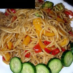 A picture of Stir fry pasta.