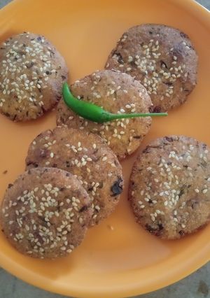 टिकीया (tikiya recipe in Hindi) रेसिपी मुख्य फोटो