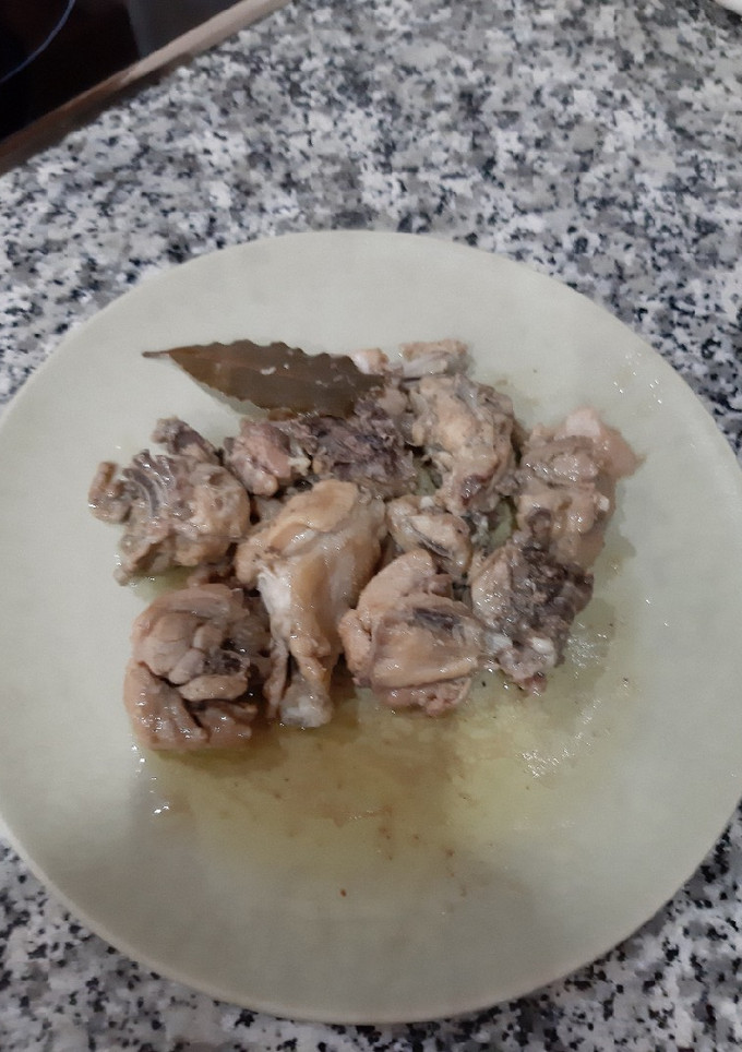 Una foto de Pollo al ajillo
