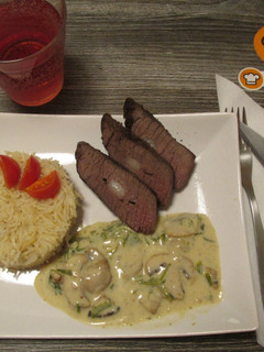 Szarvas steak gombamártással recept fotója