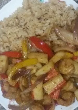 صورة لوصفة فاهيتا فواكه البحر مع رز بالبصل