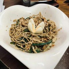 A picture of Spaghetti with eggs.