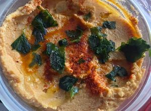 Una foto de 🌿 Hummus de garbanzos casero