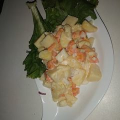 A picture of Potato Salad with Carrots and Pineapple.
