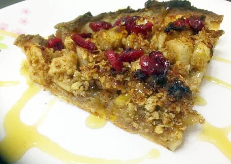 How to Make Homemade Appple and Cranberry Crumble