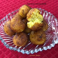 A picture of Banana Coconut Balls.