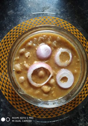 छोले (chole recipe in Hindi) रेसिपी मुख्य फोटो