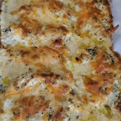A picture of Spinach Artichoke Chicken.