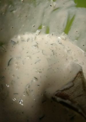 A picture of Sriracha Tartar Sauce.
