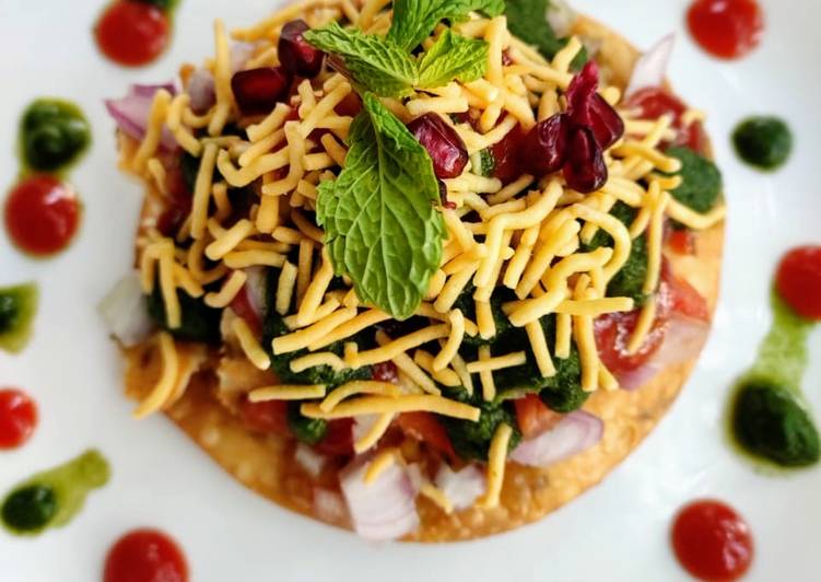 Dal pakwan chaat