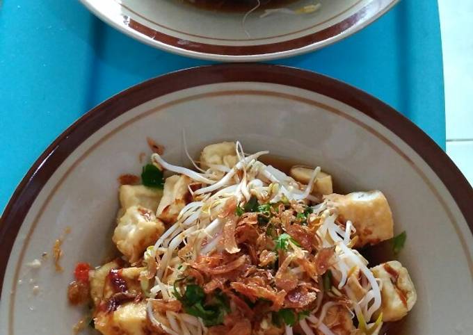 Kupat tahu khas pacitan