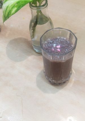 عکسی از دستور شیک موز و کاکائو 🌸