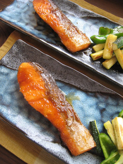 A picture of Pan-fried Autumn Salmon with Ginger Sauce.