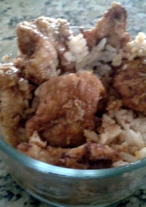 A picture of orange chicken.