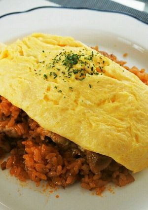 A picture of Slice-and-Serve Fluffy Omurice (Japanese Omelet Rice).