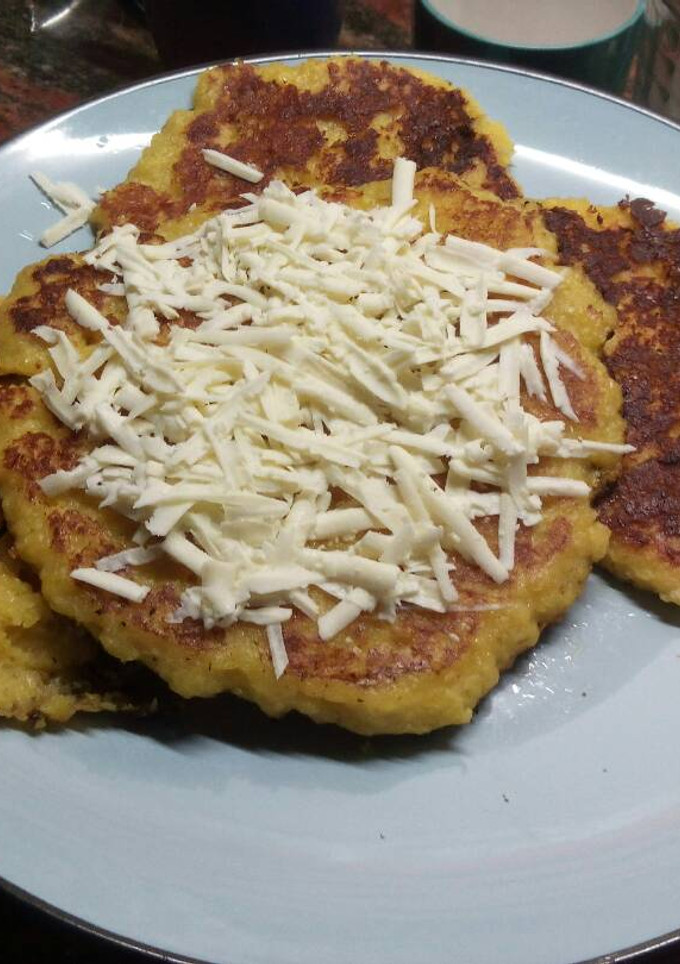 Una foto de Cachapas de maíz