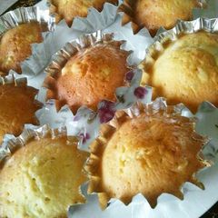A picture of Boiled Chestnut Cupcakes.