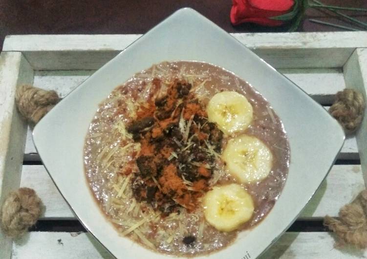 Langkah Mudah untuk Menyiapkan Banana Smoothie with oreo and milo topping, Bikin Ngiler