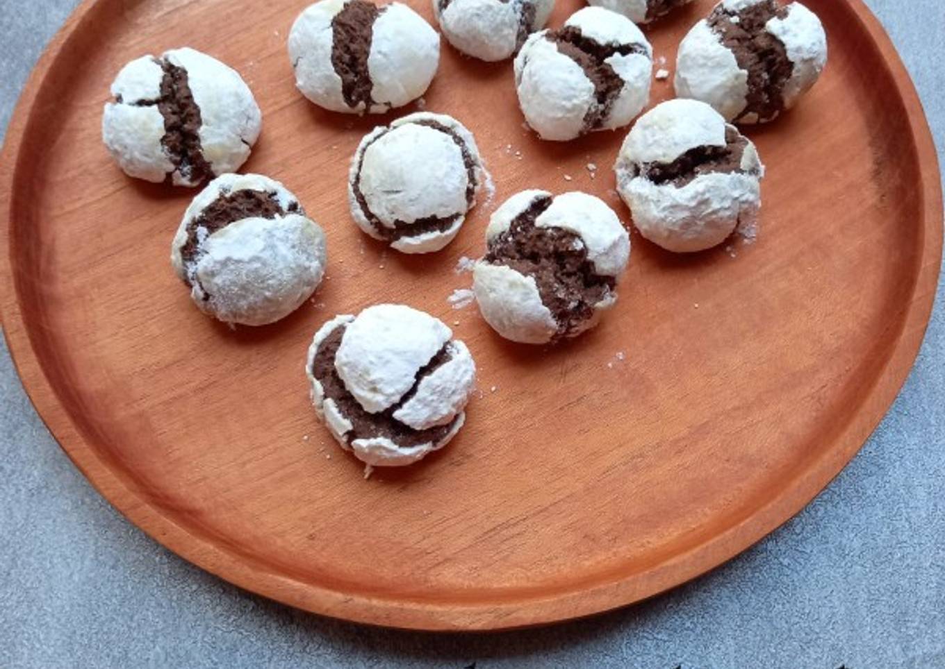 Cara Gampang Membuat Choco Crinkles Cookies, Enak Banget