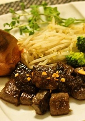 A picture of Steak Sauce.