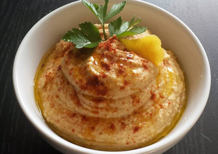 Recipe of Homemade Roasted Garlic Hummus